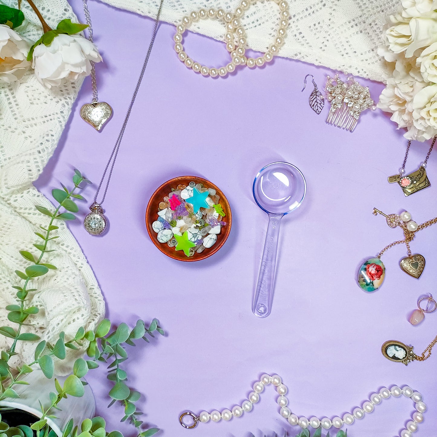 Kristallikonfetti keijukonfetti - Witches and Familiars kristallikauppa verkossa