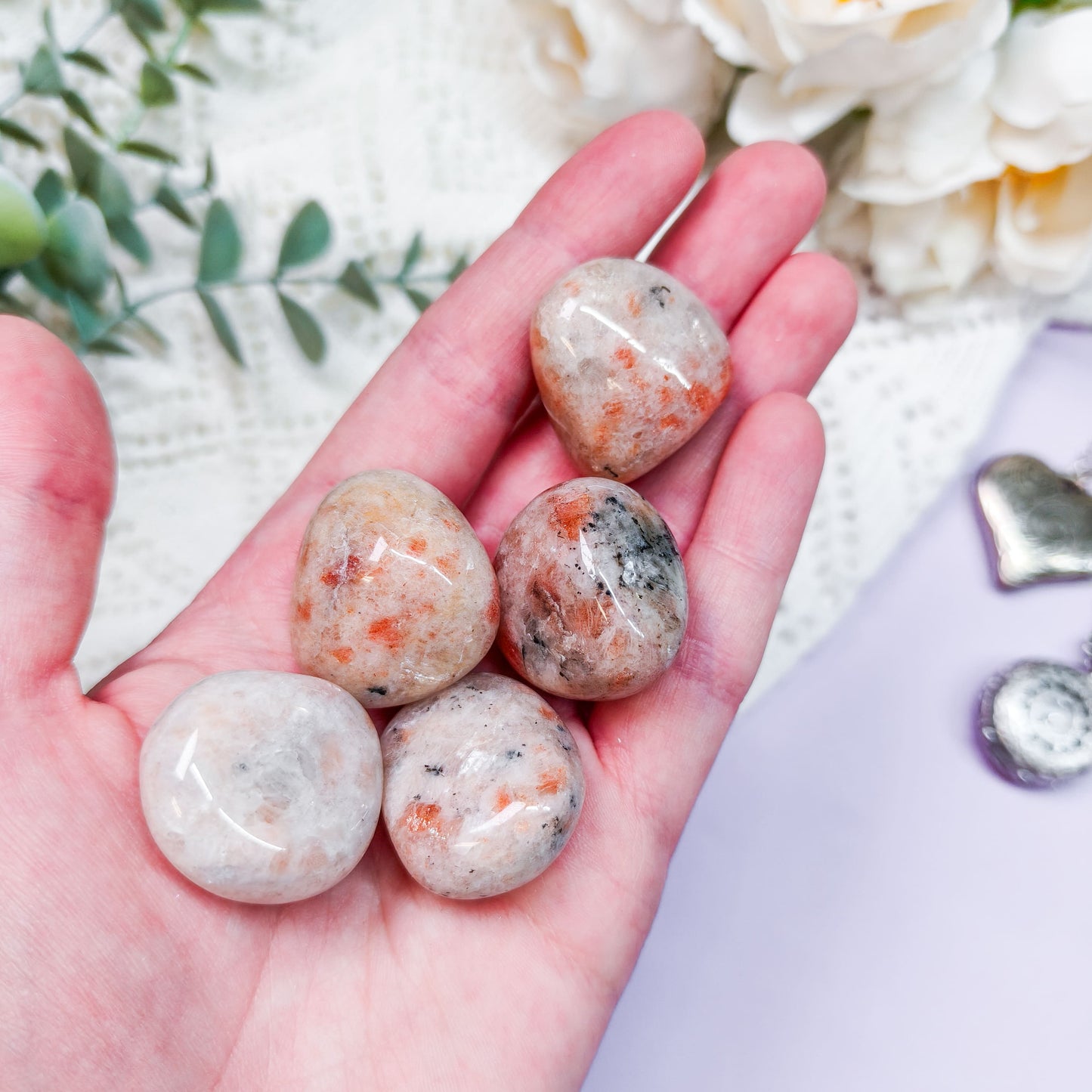 Aurinkokivi rumpuhiottu