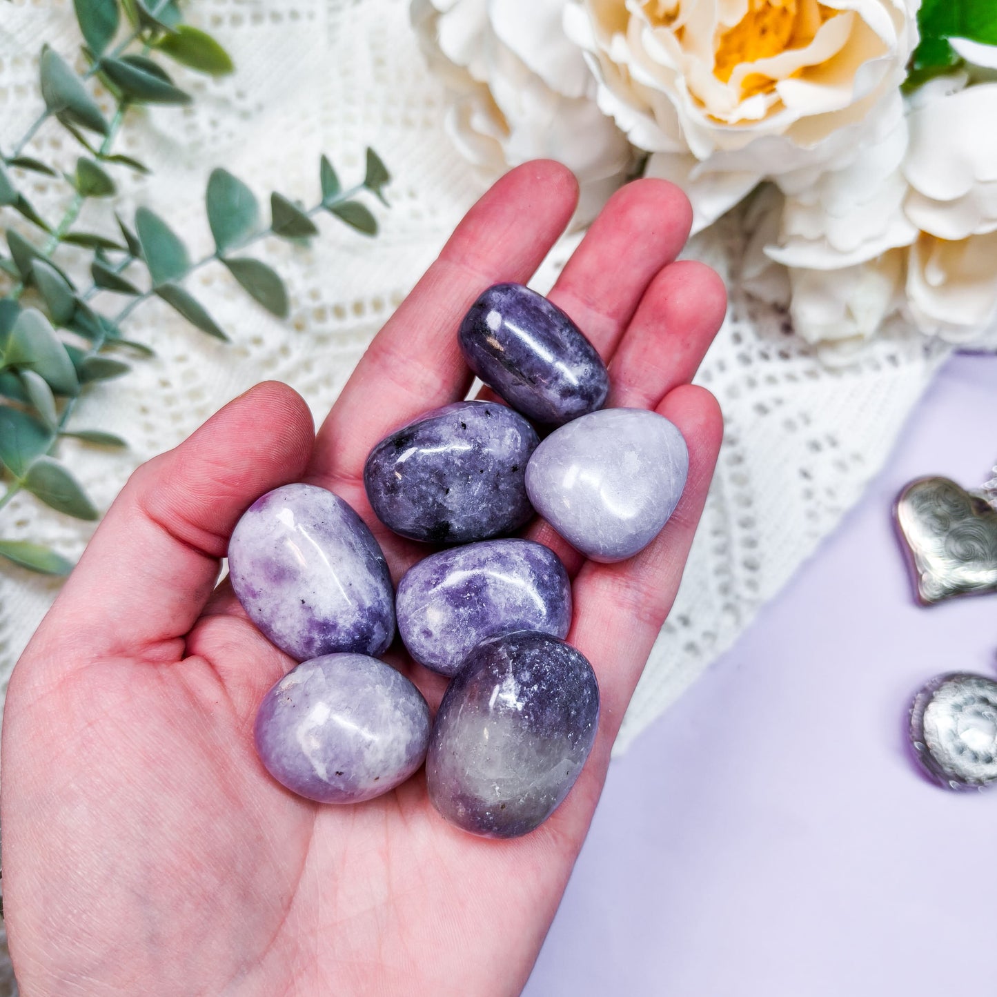 Lepidoliitti rumpuhiottu