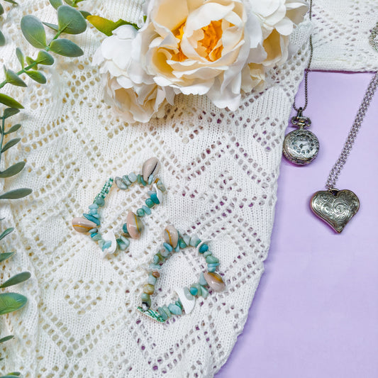 Amatsoniitti rannekoru