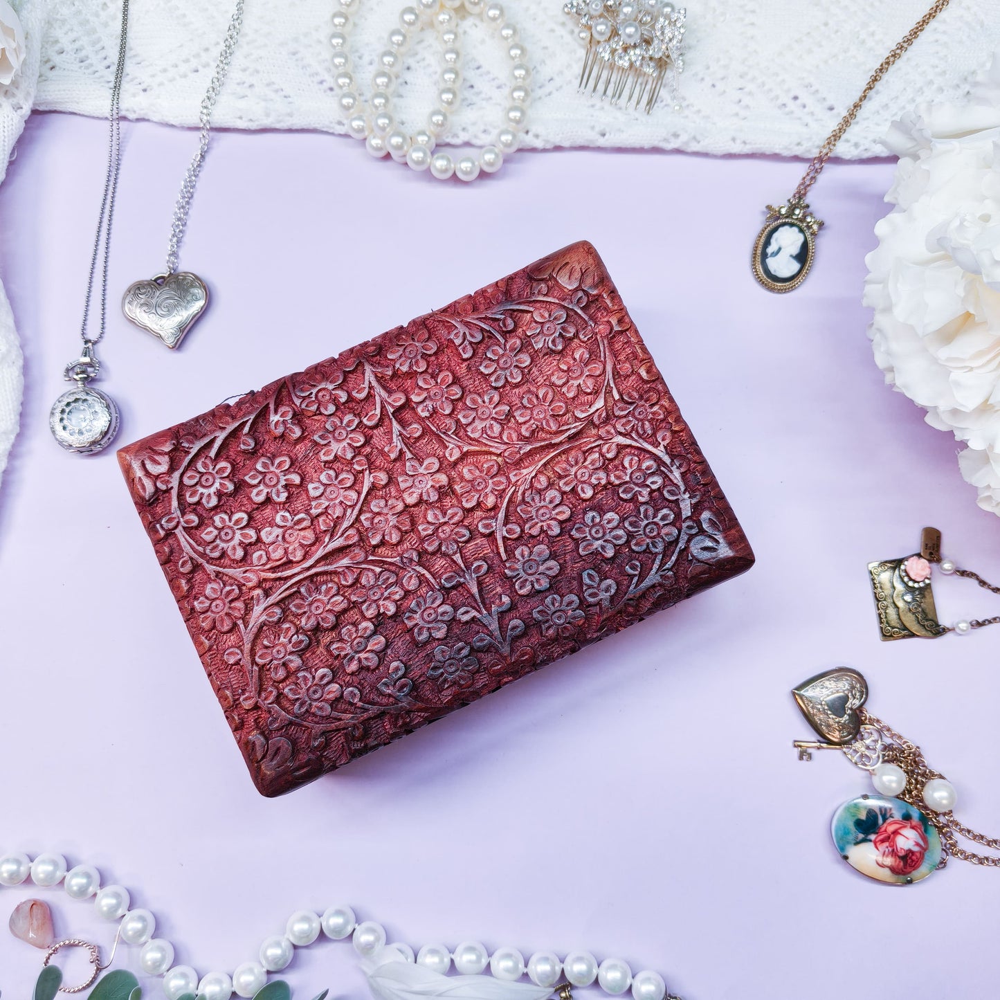 Säilytyslaatikko kukka