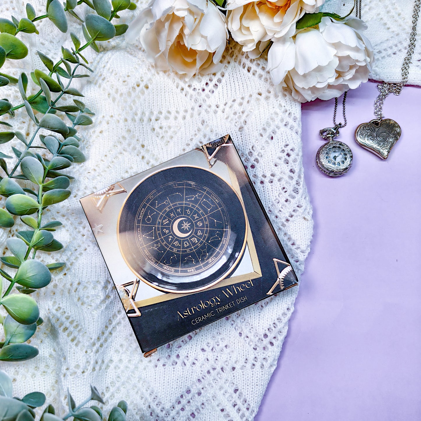 Säilytyslautanen astrologia musta