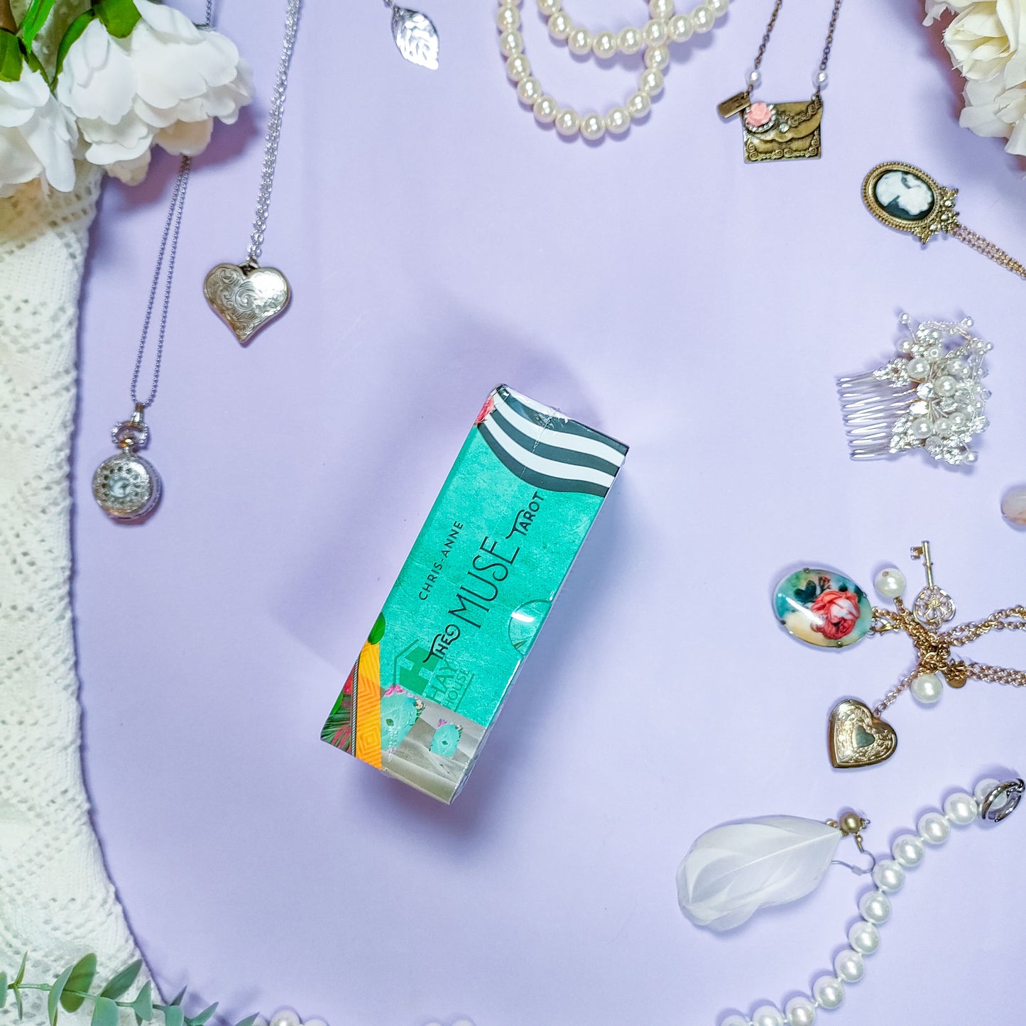 The Muse tarotkortit - aloittelijaystävälliset tarotkortit ja oraakkelikortit meiltä!