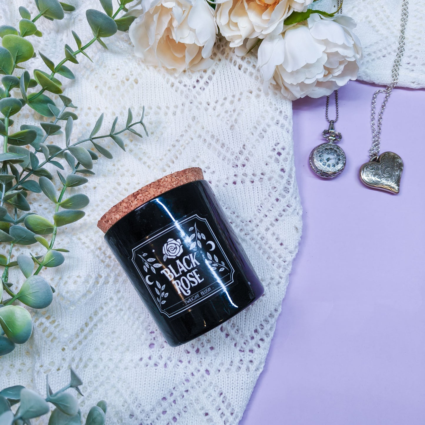 Tuoksukynttilä musta ruusu